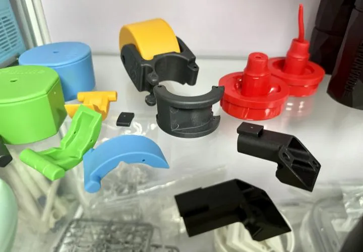 plastic molding parts