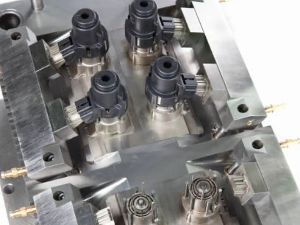 plastic mold design